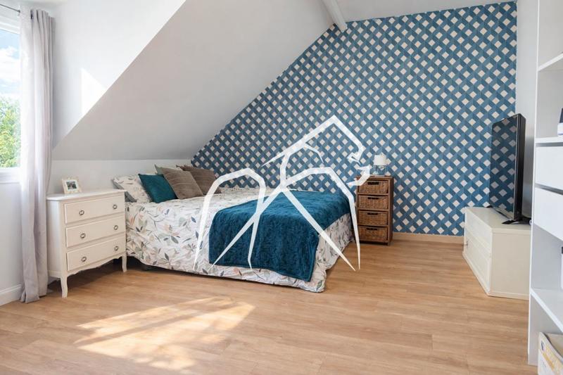 Maison ancienne - 221 m² - 8 pièces