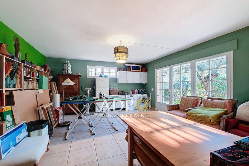 Maison - 163 m² - 9 pièces