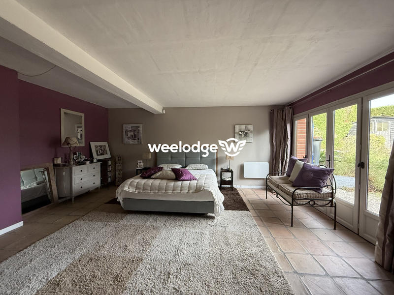 Maison traditionnelle - 207 m² - 6 pièces