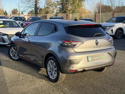 Renault Clio V TCe 90 X-Tronic Evolution