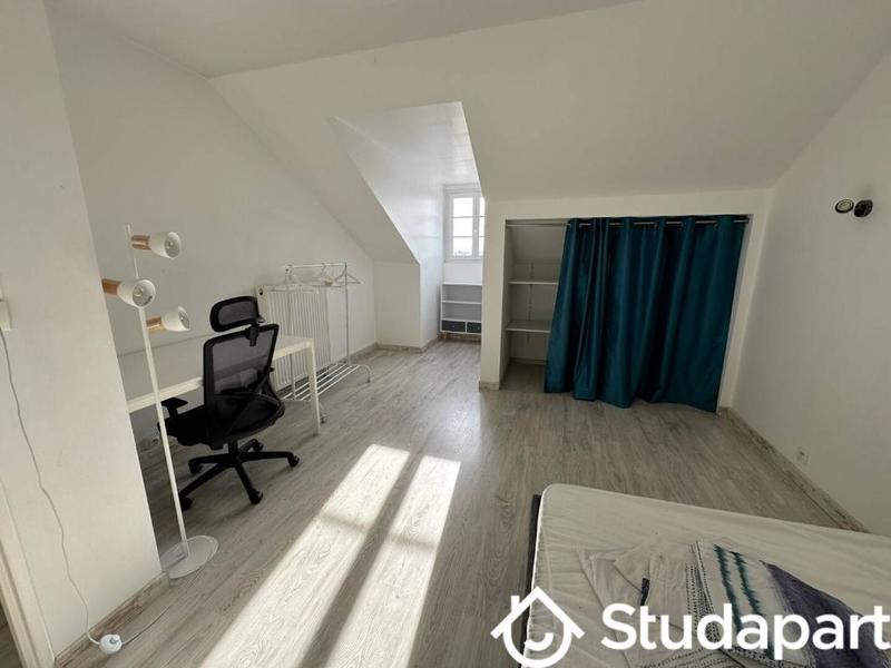 Chambre - 15 m² - 1 pièce