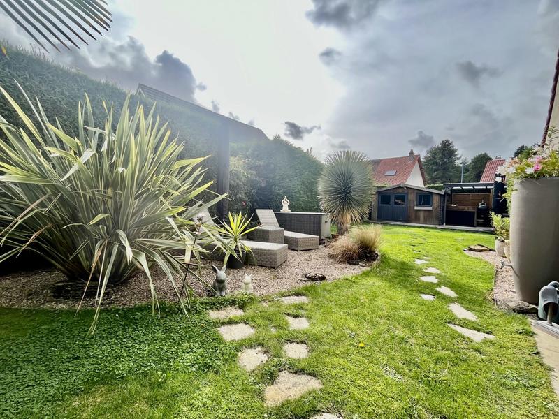 Maison traditionnelle - 221 m² - 7 pièces