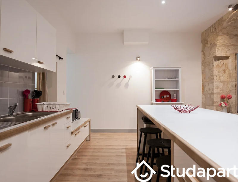 Chambre - 11 m² - 1 pièce