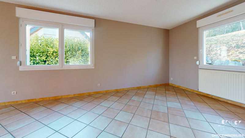 Maison - 104 m² - 5 pièces