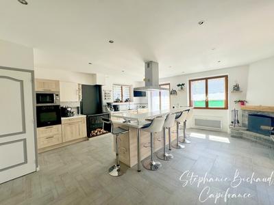 Maison - 231 m² - 13 pièces