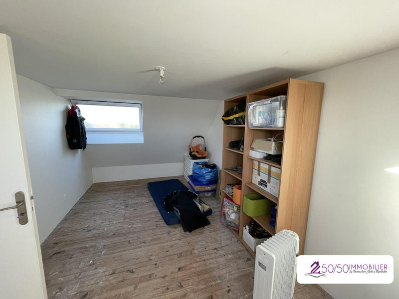 Maison - 184 m² - 9 pièces