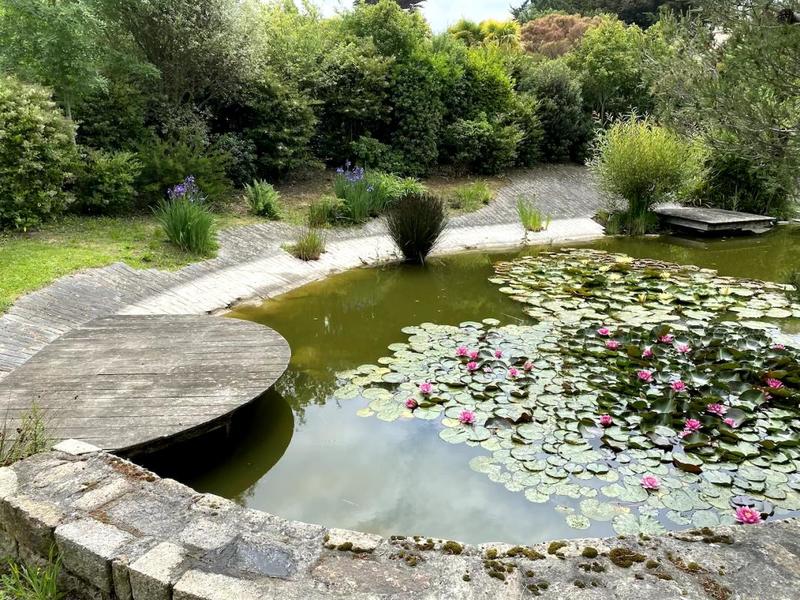 Demeure - 404 m² - 12 pièces