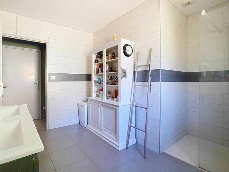 Maison - 97 m² - 4 pièces