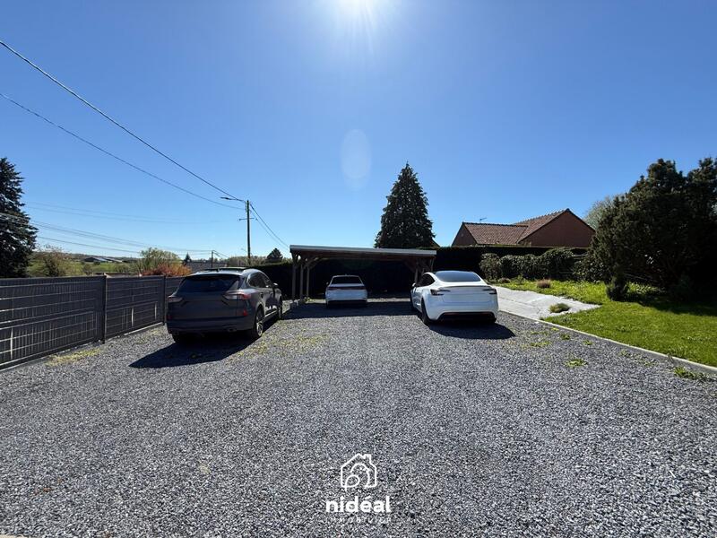 Maison - 230 m² - 8 pièces