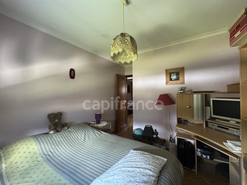 Maison - 182 m² - 7 pièces