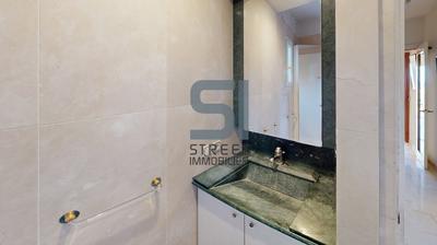 Maison - 408 m² - 8 pièces