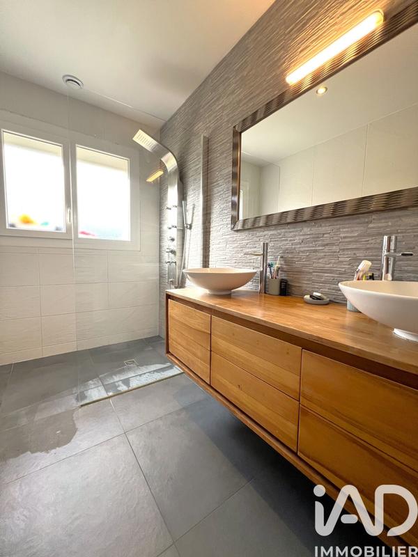 Maison - 122 m² - 5 pièces