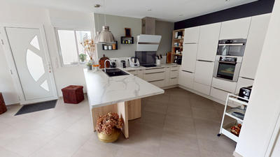 Maison - 120 m² - 5 pièces