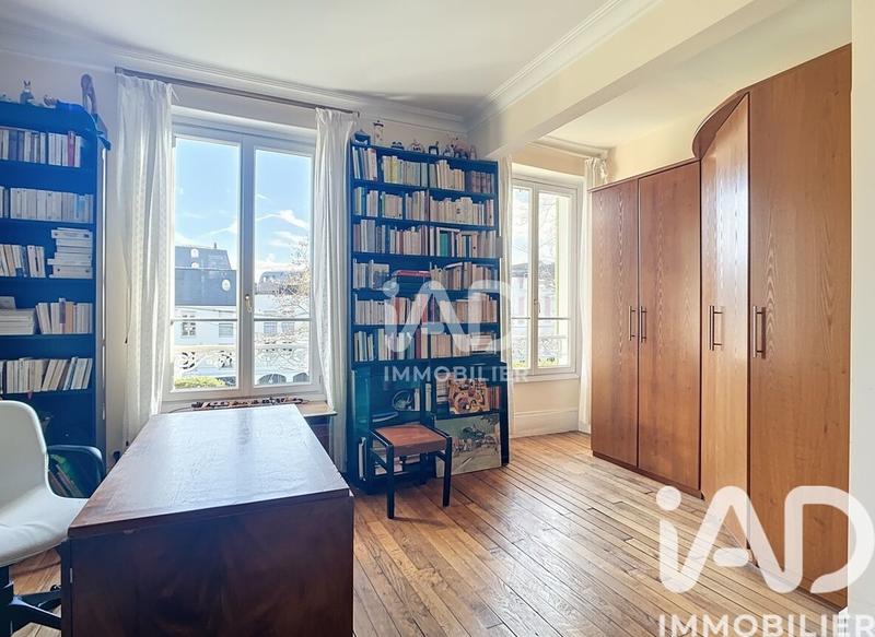 Maison - 207 m² - 8 pièces