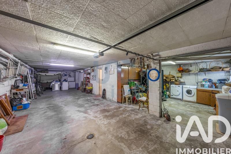 Maison - 195 m² - 8 pièces