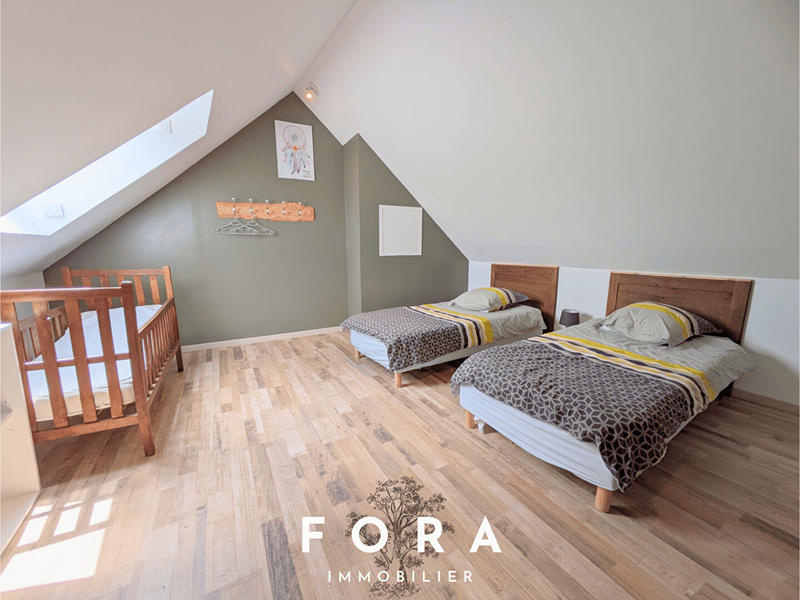 Maison - 140 m² - 6 pièces