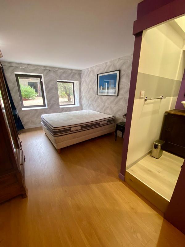 Maison - 250 m² - 6 pièces