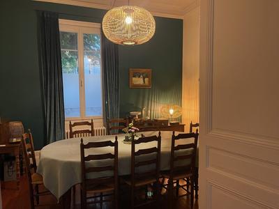 Maison de ville - 261 m² - 11 pièces