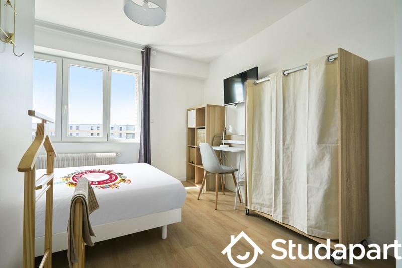 Chambre - 110 m² - 1 pièce