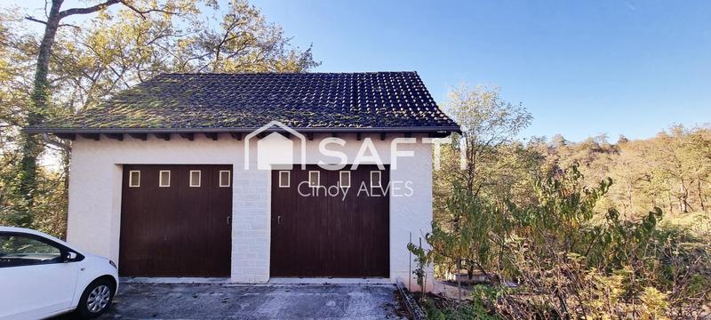 Maison - 310 m² - 9 pièces