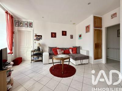 Appartement - 87 m² - 3 pièces