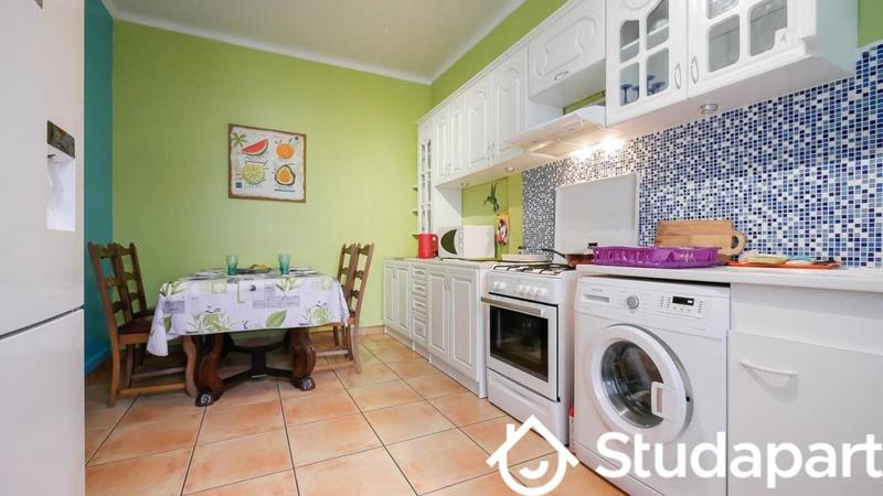 Chambre - 14 m² - 1 pièce