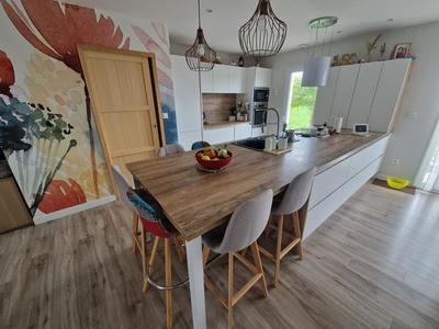 Maison - 168 m² - 7 pièces