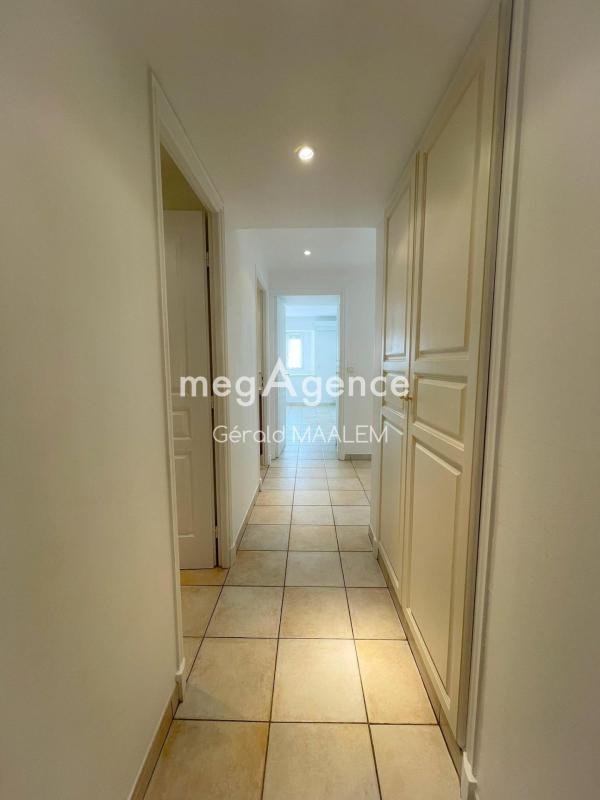 Appartement - 93 m² - 3 pièces