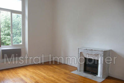 Appartement - 96 m² - 3 pièces