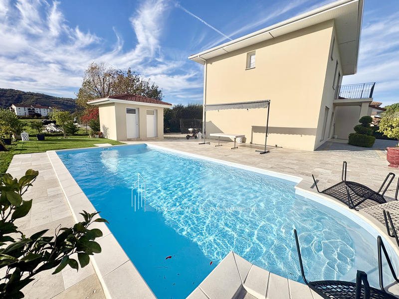 Villa - 146 m² - 5 pièces