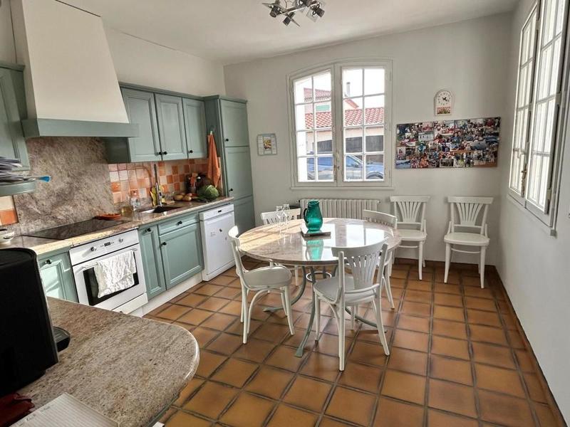 Maison - 163 m² - 7 pièces