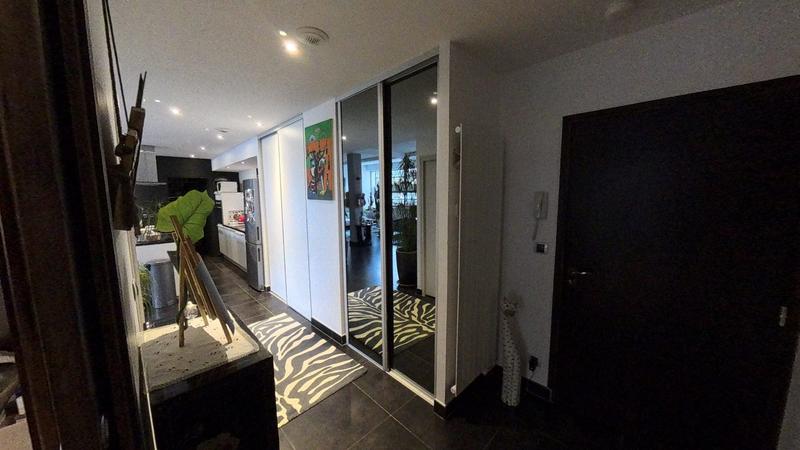 Appartement - 97 m² - 3 pièces