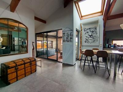 Appartement - 108 m² - 4 pièces