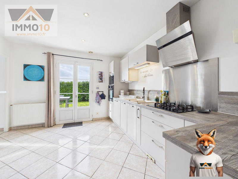 Maison - 98 m² - 5 pièces