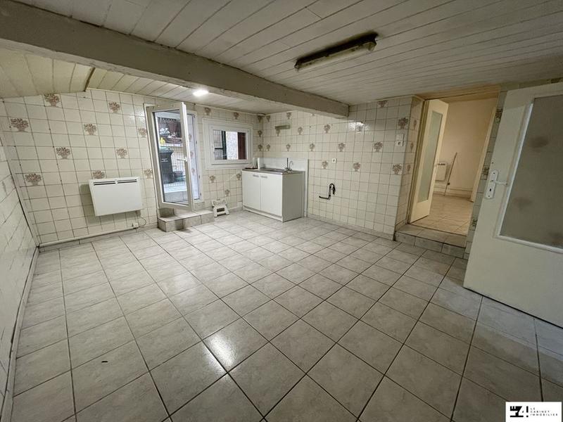 Maison traditionnelle - 177 m² - 7 pièces