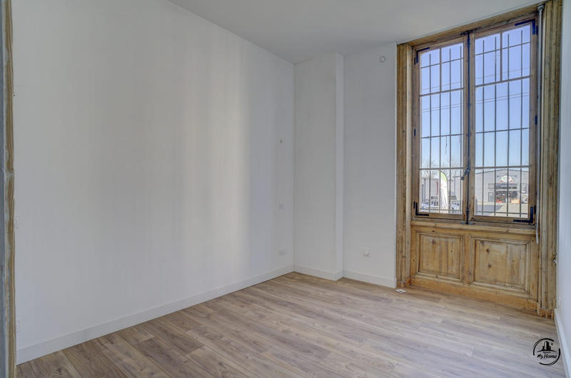 Appartement - 120 m² - 3 pièces