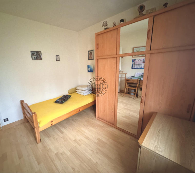 Maison - 205 m² - 6 pièces