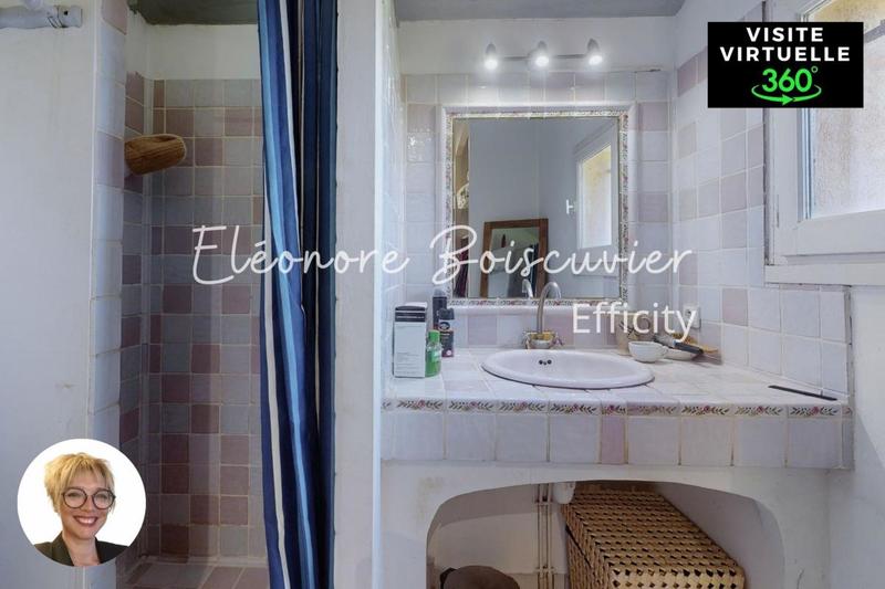 Maison - 210 m² - 8 pièces