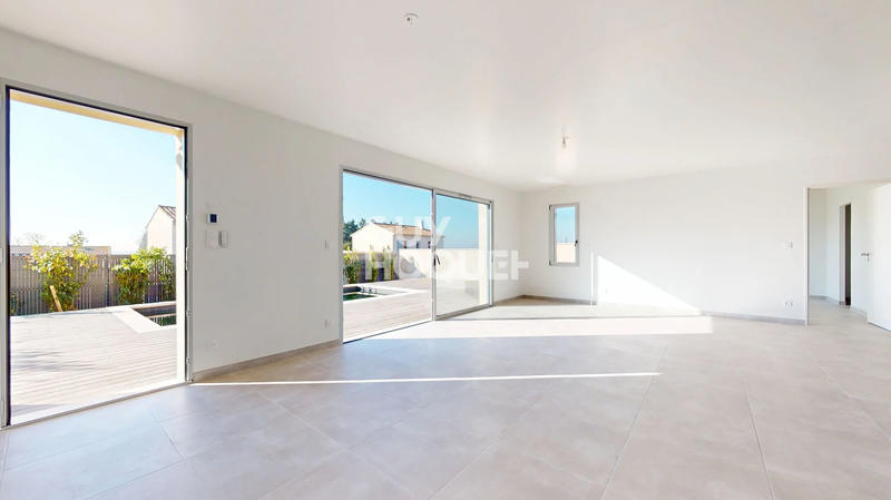 Maison - 140 m² - 5 pièces