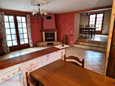 Maison de campagne - 217 m² - 9 pièces