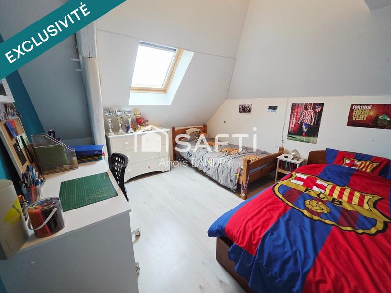 Maison - 144 m² - 10 pièces