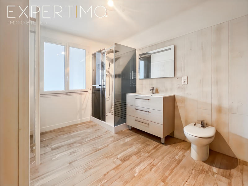 Maison - 170 m² - 7 pièces