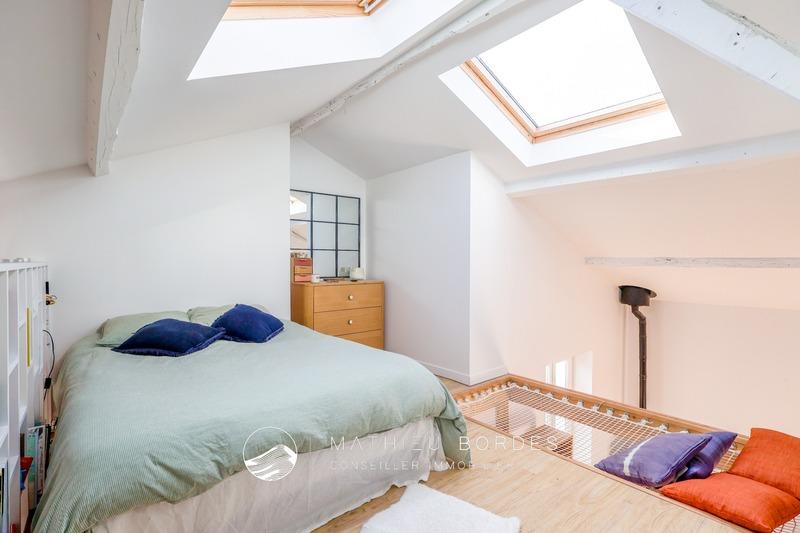 Loft - 132 m² - 5 pièces