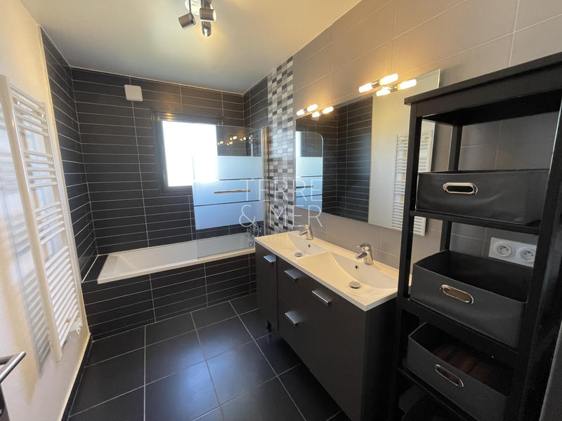 Maison - 148 m² - 5 pièces