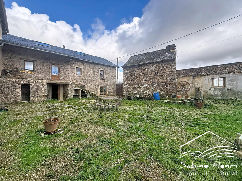 Maison ancienne - 111 m² - 3 pièces