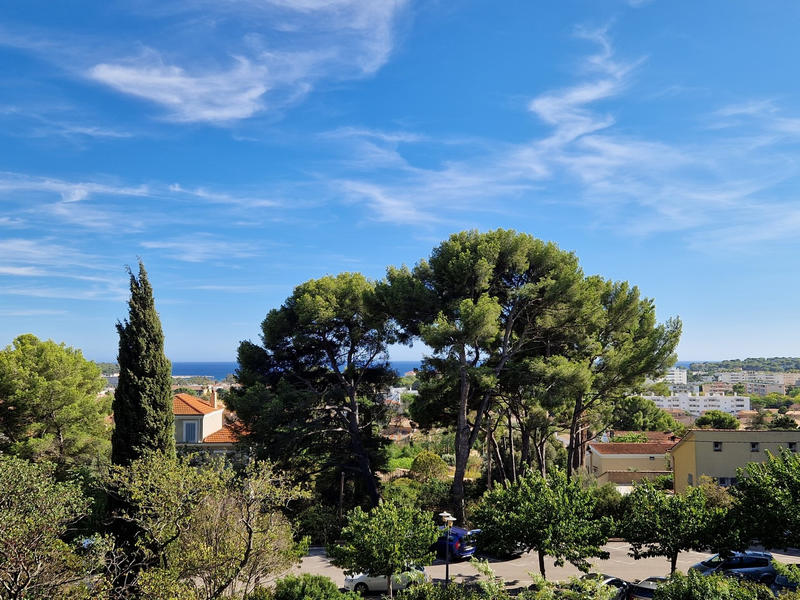 Maison - 200 m² - 8 pièces