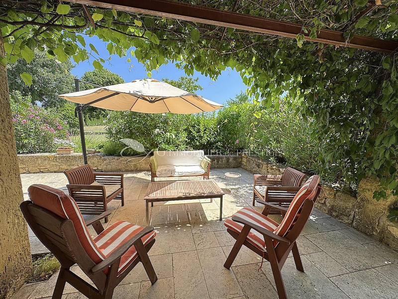 Mas - 257 m² - 9 pièces