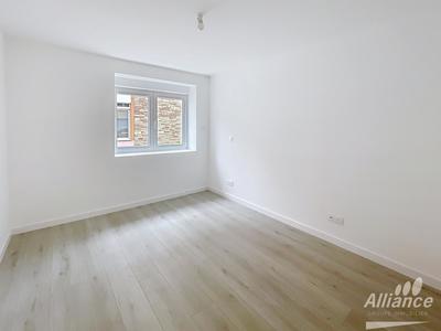 Appartement - 83 m² - 5 pièces