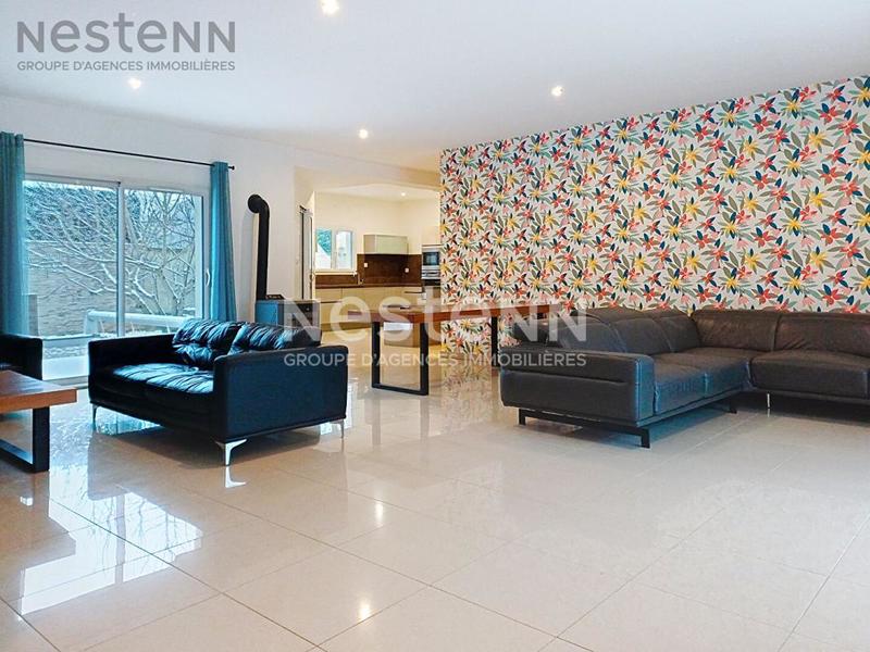 Maison - 235 m² - 7 pièces