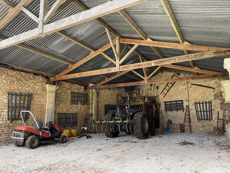 Maison - 420 m² - 13 pièces